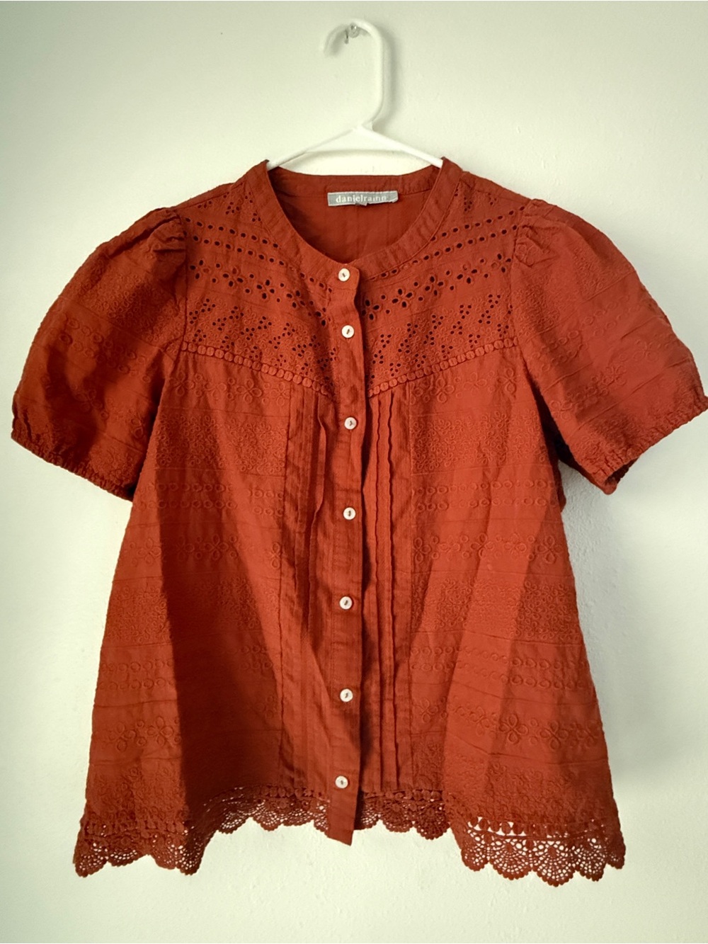 Daniel Rainn Women's Rust Orange Eyelet Blouse Fall Size Medium